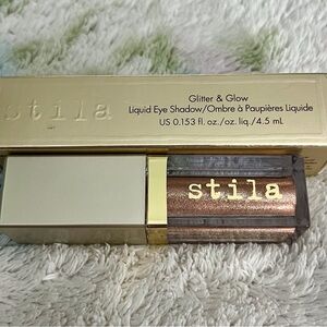 Stila Glitter & Glow Liquid Eye Shadow in Kitten Karma